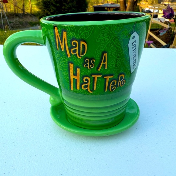 Disney Tea Green 'Mad as a Hatter' Mug - Picture 1 of 3